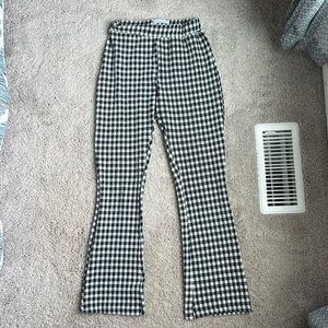 Checkered Flare Urban Outfitters Pants Women’s Size Small